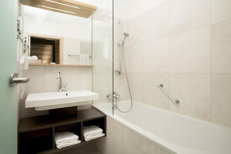 اتاق استاندارد یک نفره, Alphotel Innsbruck