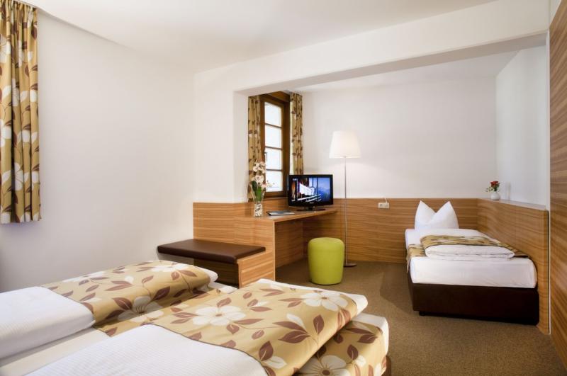 اتاق استاندارد سه نفره, Alphotel Innsbruck
