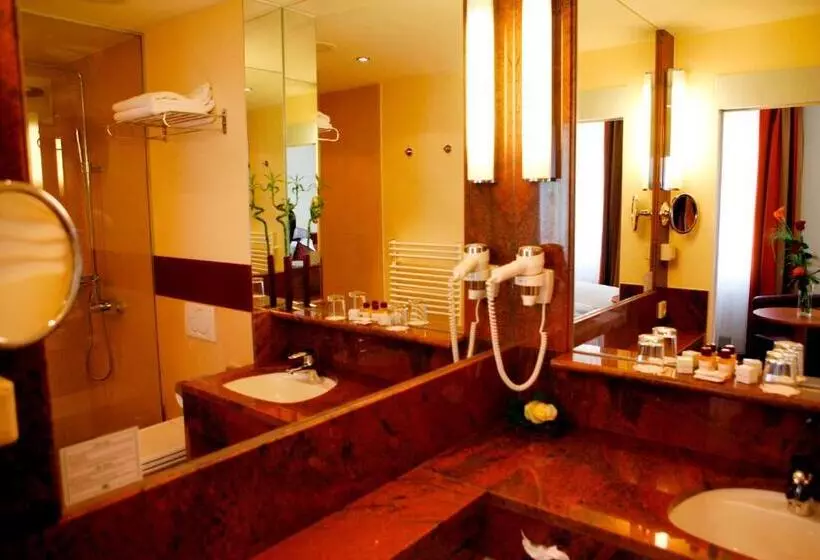 اتاق پریمیوم چهارنفره, Austria Classic Hotel Wien