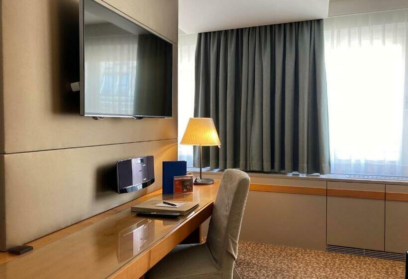 سوییت جونیور, Boutique Hotel Das Tigra