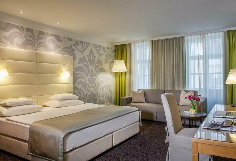 سوییت جونیور, Boutique Hotel Das Tigra