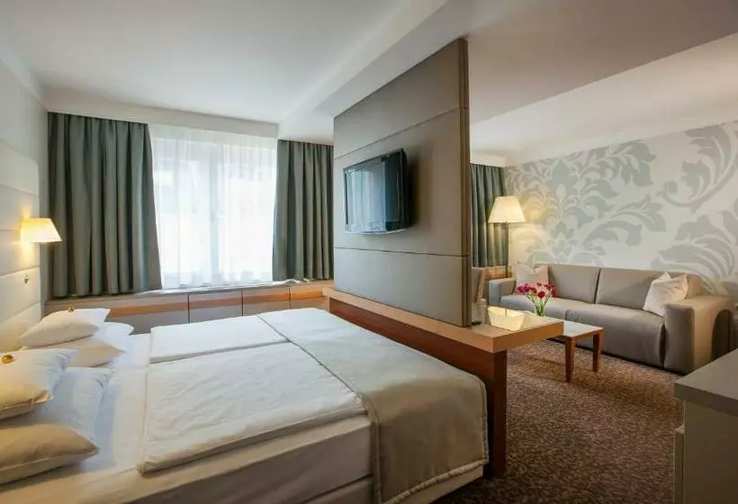 سوییت جونیور, Boutique Hotel Das Tigra