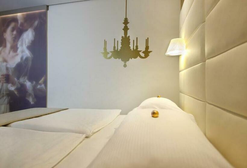 سوییت جونیور, Boutique Hotel Das Tigra