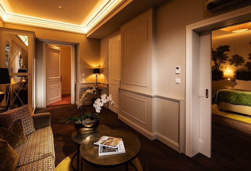 سوئیت سینیور, Bristol Salzburg