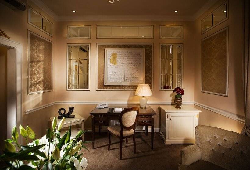 Suite Senior, Bristol Salzburg