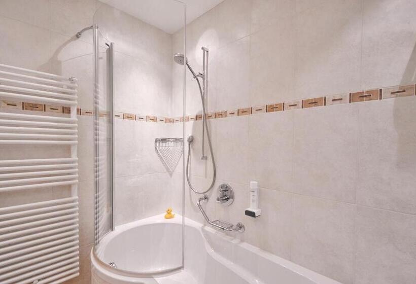 חדר דלוקס, Gamsleiten