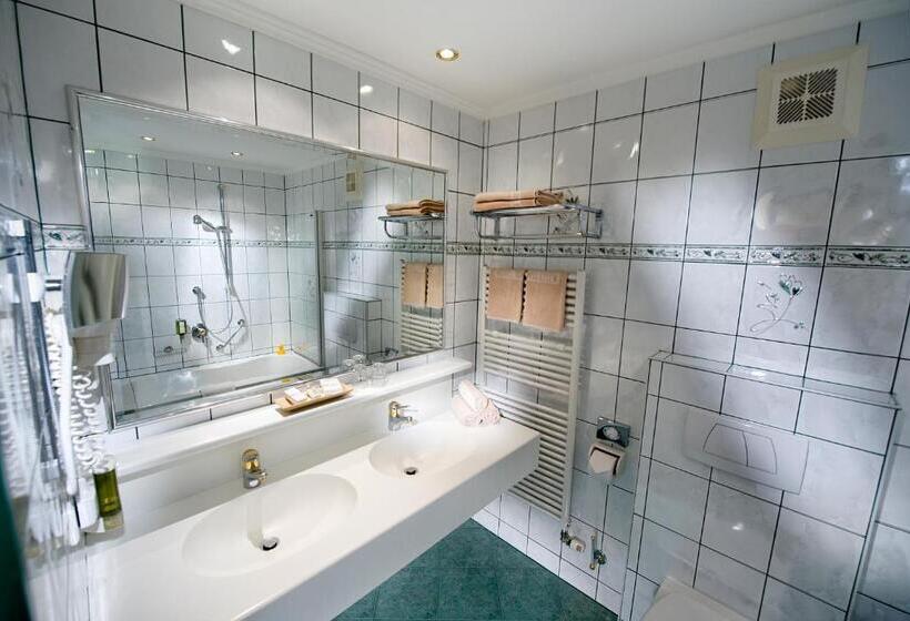 חדר דלוקס, Gamsleiten