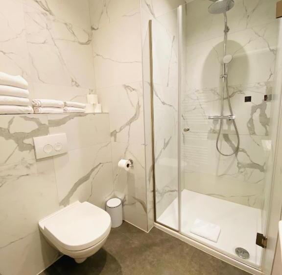 4인용 스탠다드 룸, Marc Aurel Vienna City Center