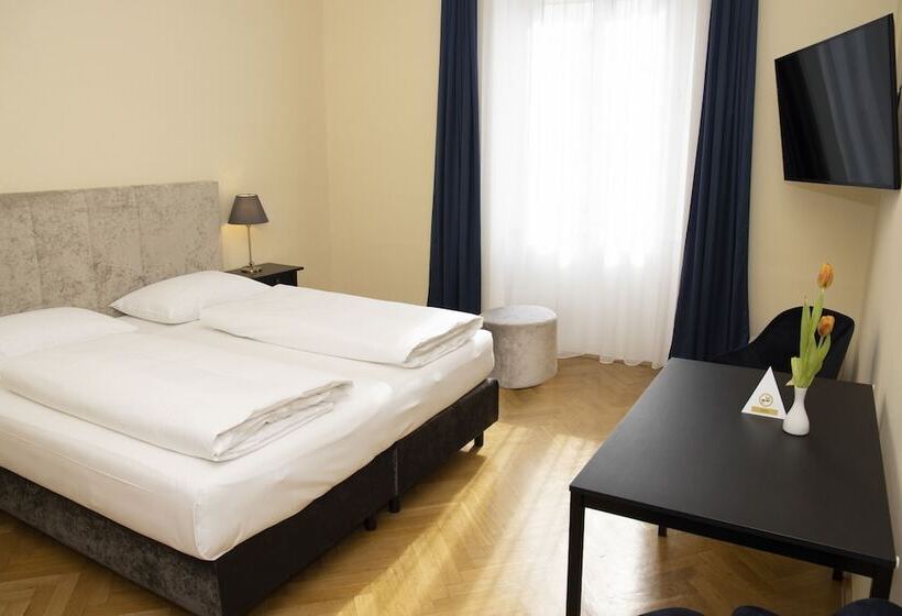 غرفة سوبيريور, Mariahilf