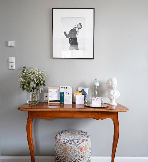 اتاق استاندارد, Numa L Mozart