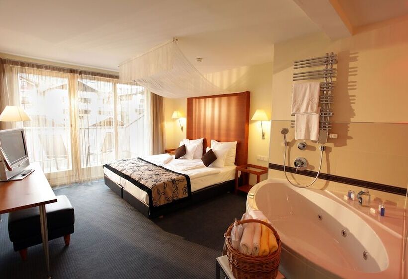 발코니 디럭스 룸, Romantik Hotel Im Weissen Rössl Am Wolfgangsee