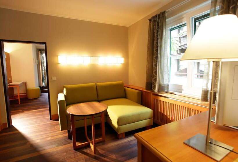 발코니 디럭스 룸, Romantik Hotel Im Weissen Rössl Am Wolfgangsee