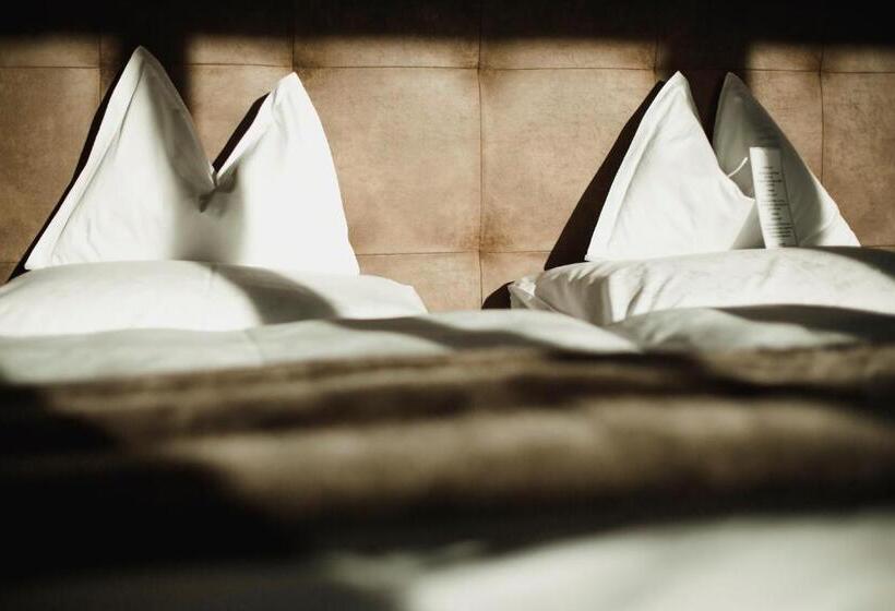 غرفة سوبيريور, Schwarzer Adler   Sport & Spa