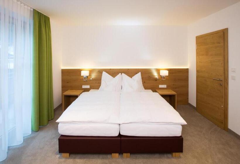 شقة غرفة واحدة, Schwarzer Adler   Sport & Spa