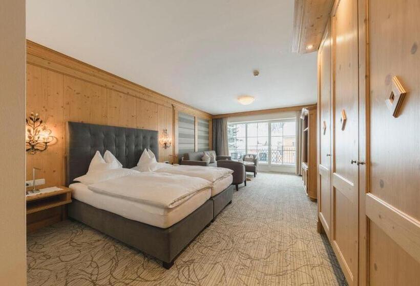 جناح عائلي, Schwarzer Adler   Sport & Spa