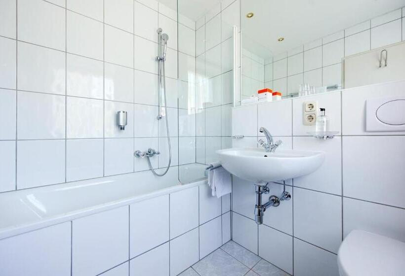 غرفة قياسية, Schwarzer Adler   Sport & Spa