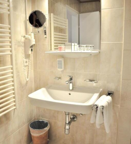 Номер Стандарт, Seelos