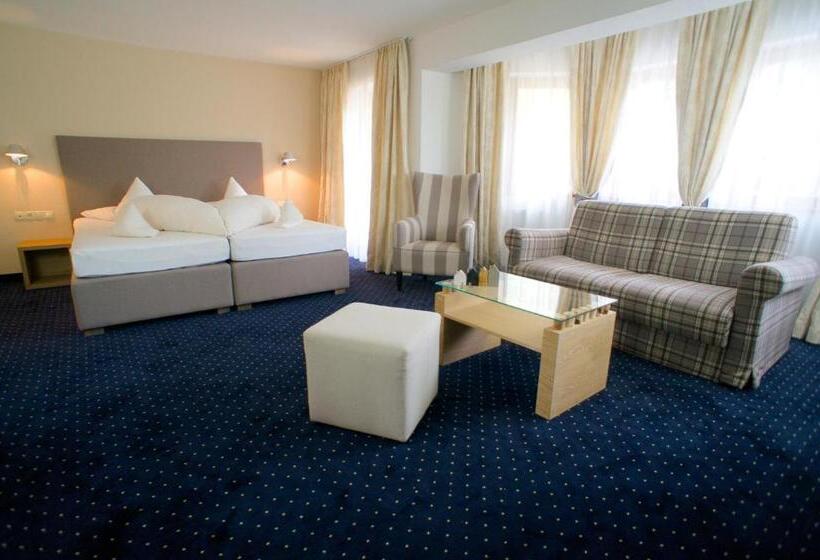 Номер Superior, Seelos