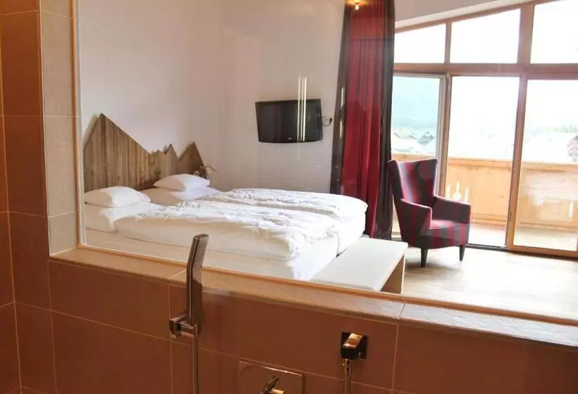 Junior Suite, Seelos