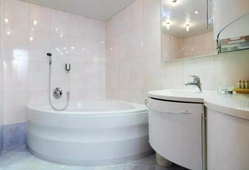 Suite Deluxe, Seelos