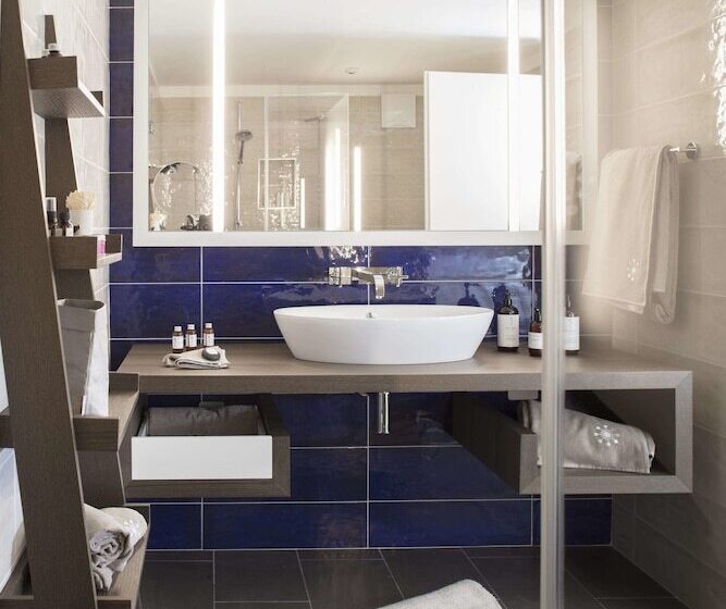 اتاق عادی, Stein Adults Only