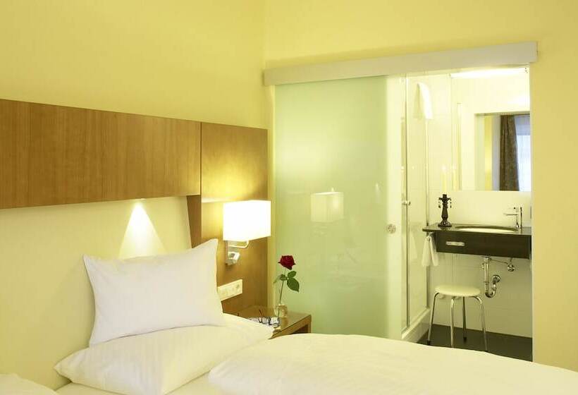 غرفة قياسية ثلاثية, Weißes Kreuz