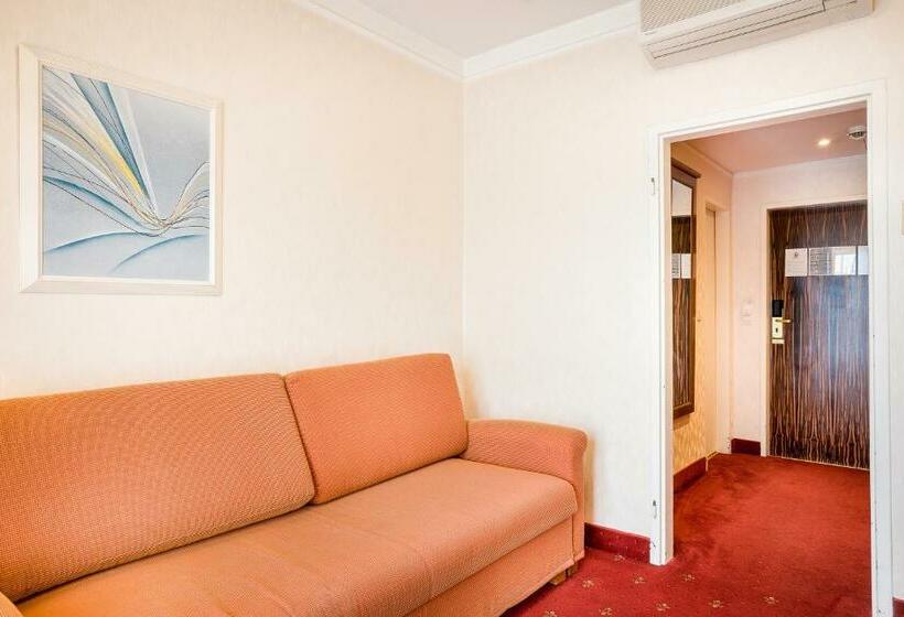 اتاق استاندارد سه نفره, Select Hotel Prinz Eugen Wien