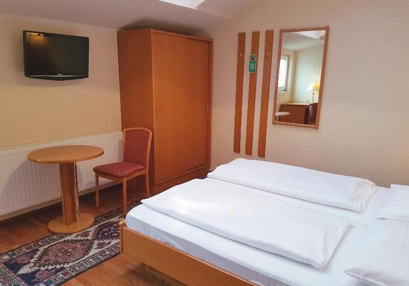 컴포트 룸, Haydn