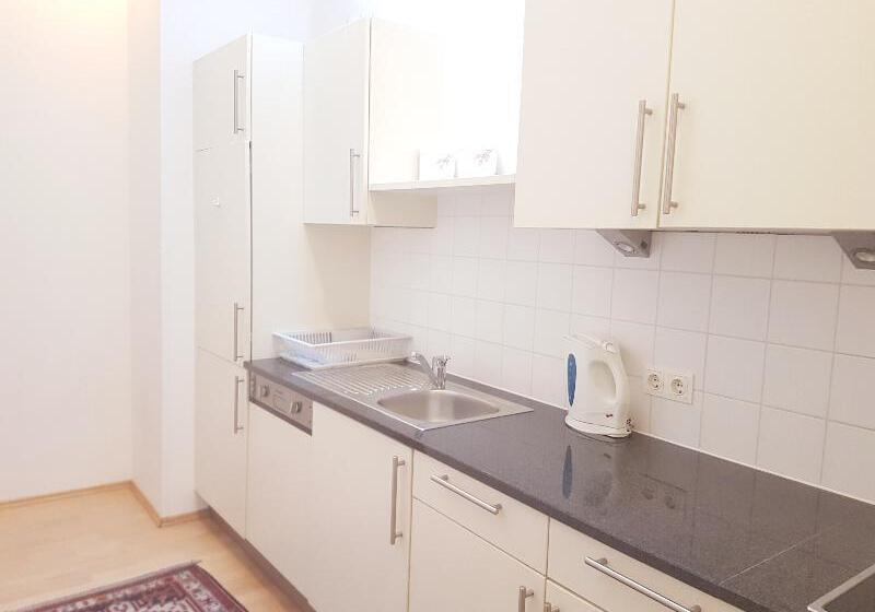 침실 1개 디럭스 아파트, Haydn