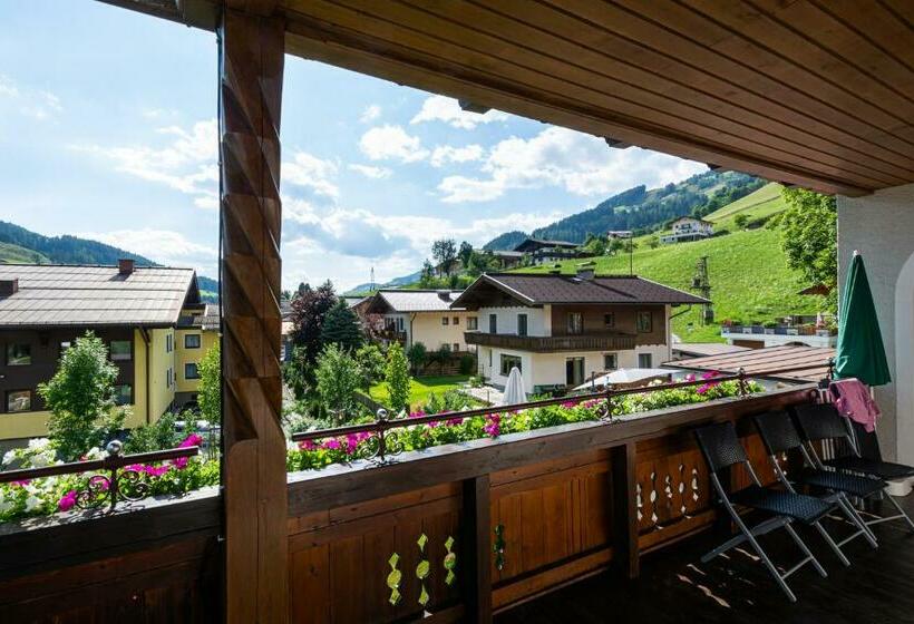 스탠다드 트리플 룸, Pension Anni