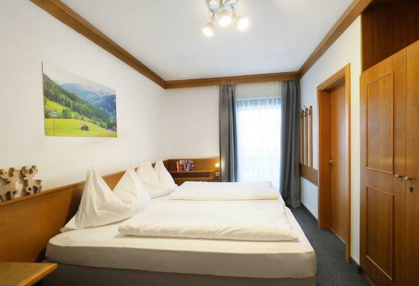 패밀리 룸, Pension Anni