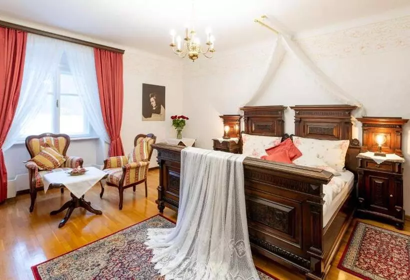 スイート, Schlosshotel Rosenau Superior