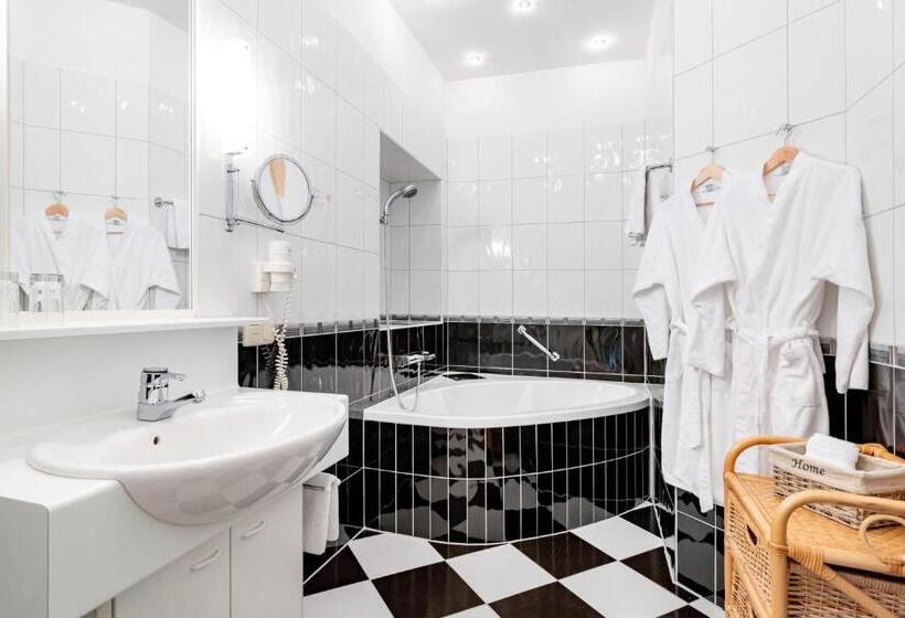 جناح ديلوكس, Schlosshotel Rosenau Superior