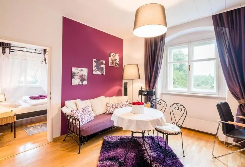 スイート, Schlosshotel Rosenau Superior
