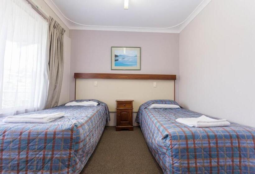 2ベッドルームアパートメント, Sleepwell Motel