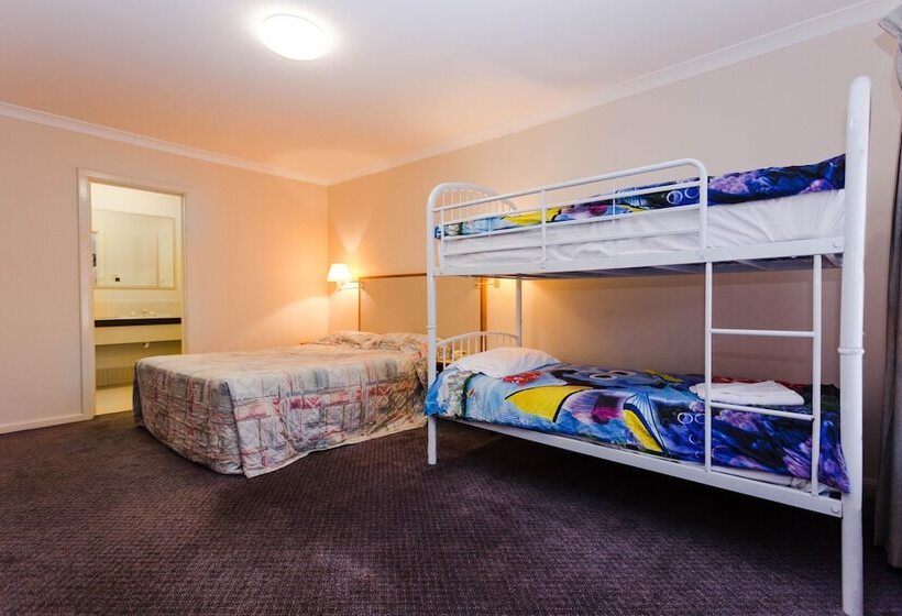 ファミリールーム, Sleepwell Motel