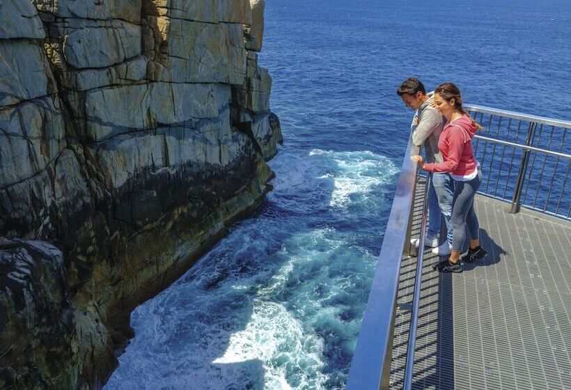 ファミリールーム, Sleepwell Motel