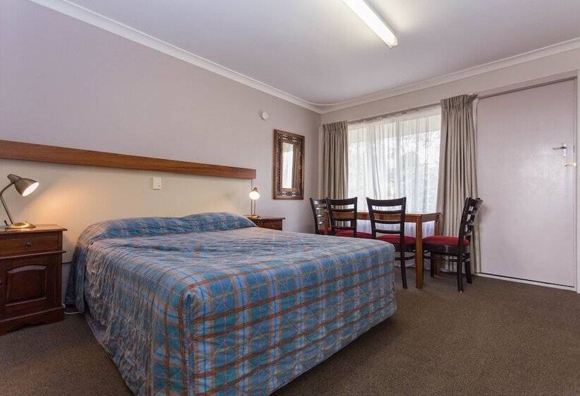 2ベッドルームアパートメント, Sleepwell Motel