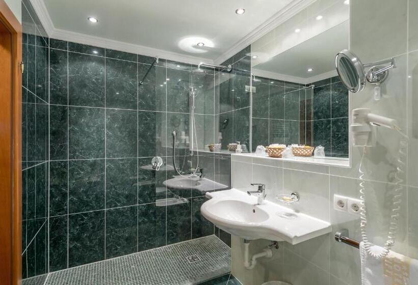 اتاق سوپریور, Sporthotel Neustift