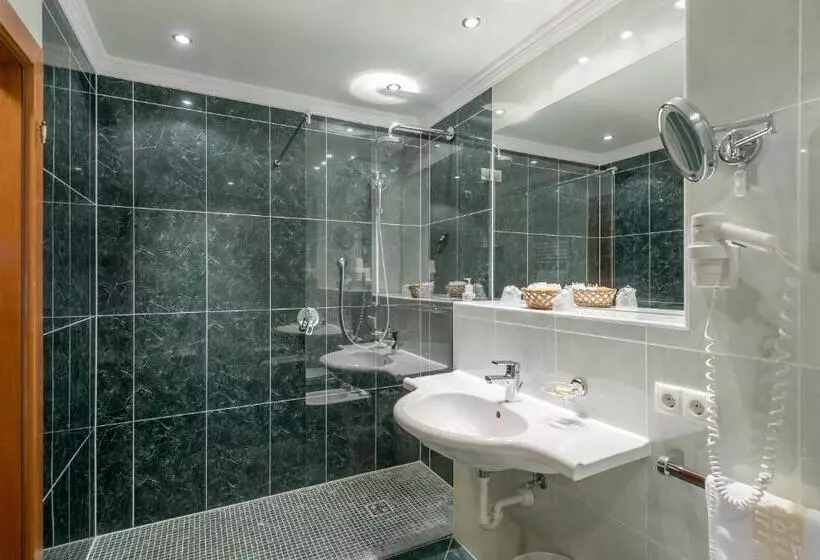 Superior-huone, Sporthotel Neustift