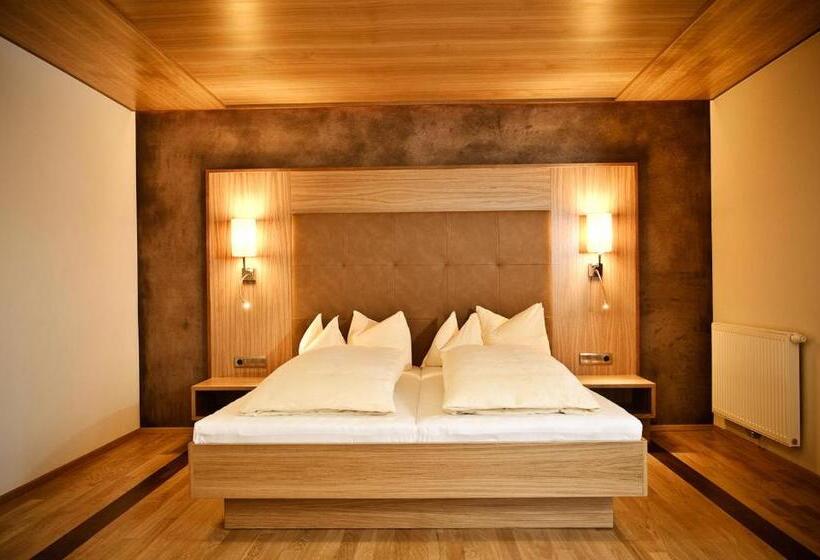 디럭스 주니어 스위트, Sporthotel Neustift