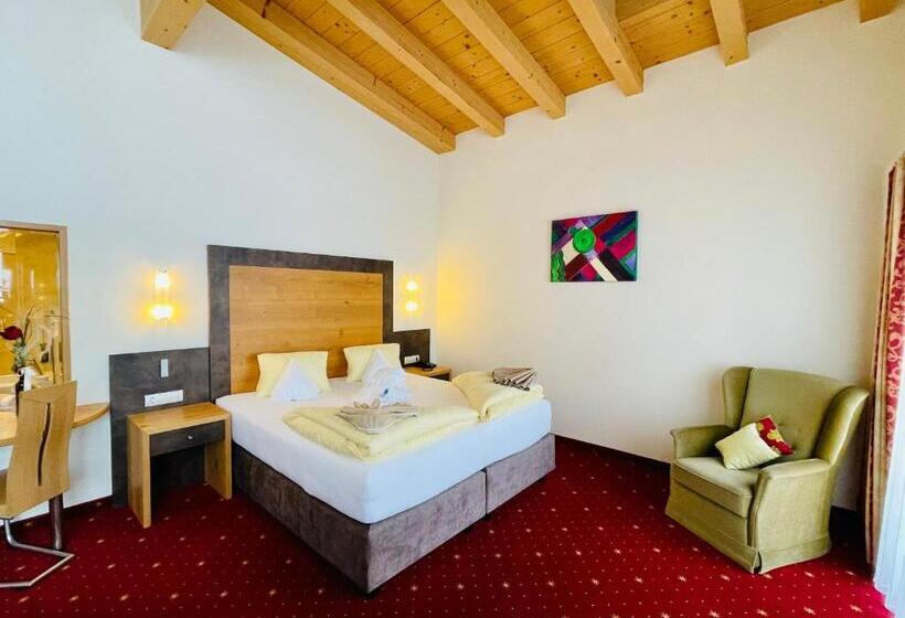 Полулюкс Вид на Горы, Wellness  Und Familienhotel Egger
