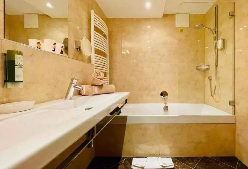スイート（家族用）, Wellness  Und Familienhotel Egger