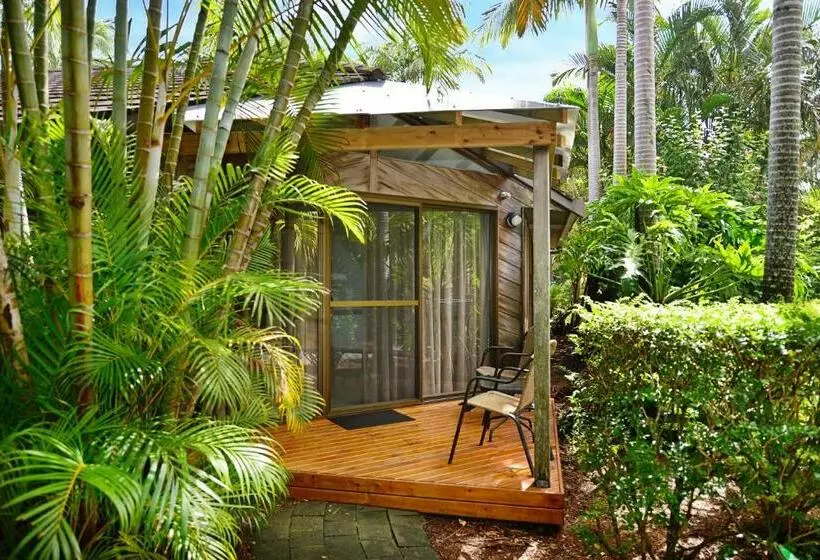 디럭스 자쿠지룸, Breakfree Aanuka Beach Resort