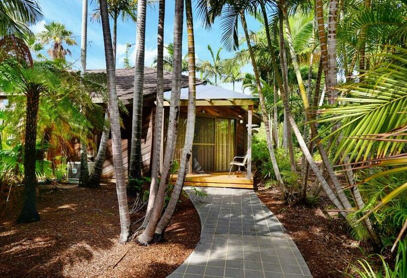 Номер Deluxe с Гидромассажем, Breakfree Aanuka Beach Resort