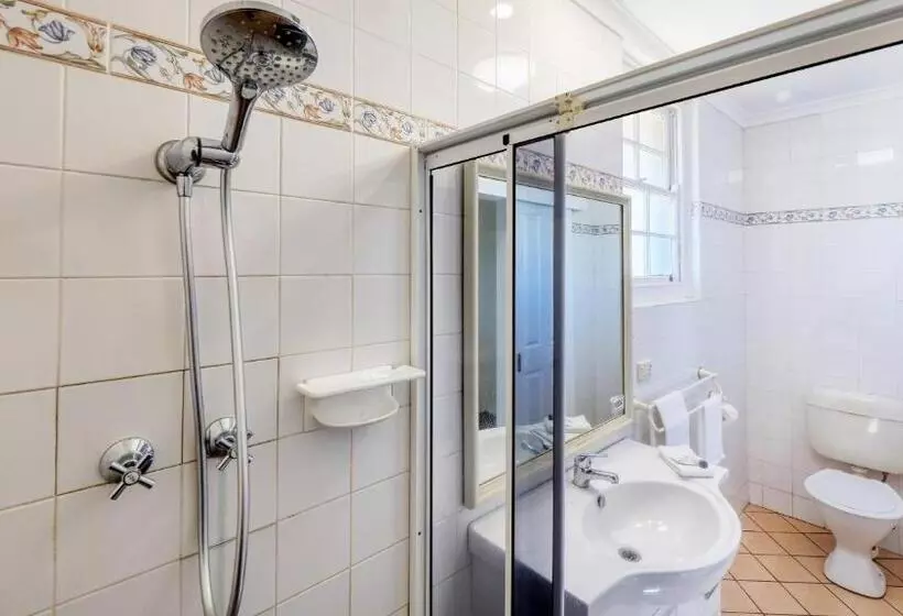 اتاق استاندارد, Coachman Hotel Motel