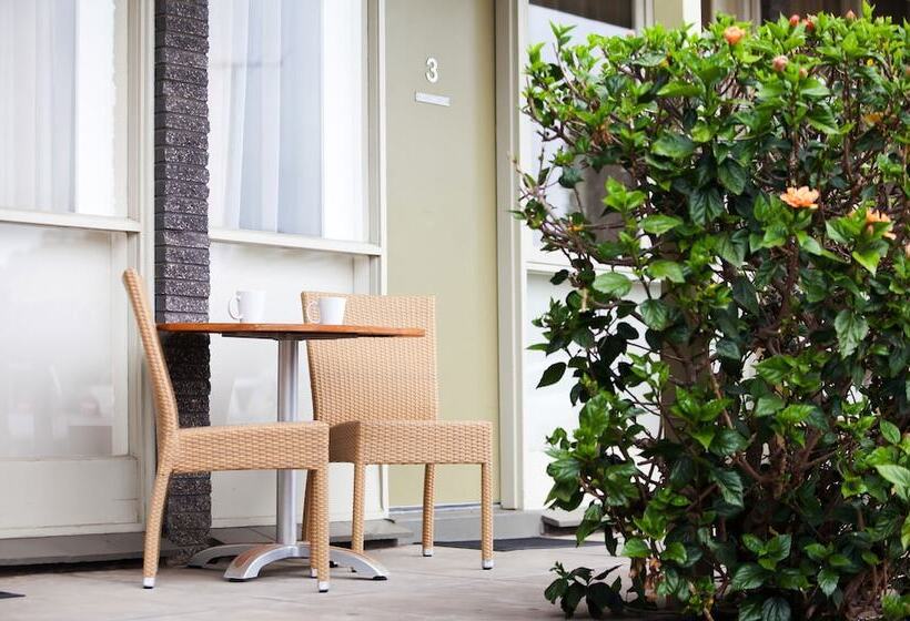 חדר אקונומי, Adelaide Road Motor Lodge