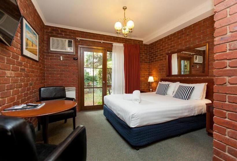 标准间, Armour Motor Inn