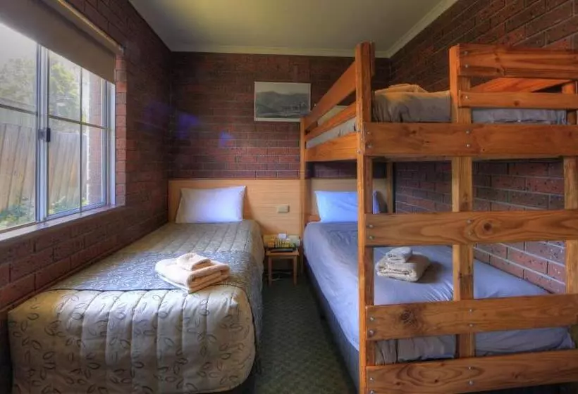 エコノミートリプルルーム, Bairnsdale Tanjil Motor Inn