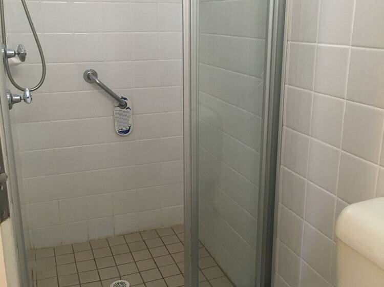Номер Стандарт Вид на Бассейн, Waterview Gosford Motor Inn